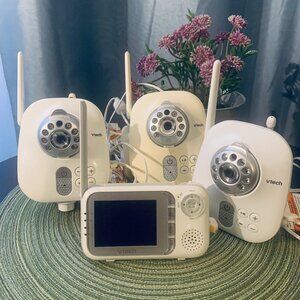 VTECH Baby Video Monitor set, 3-Cameras and Viewer, infra-red LED, lullabies